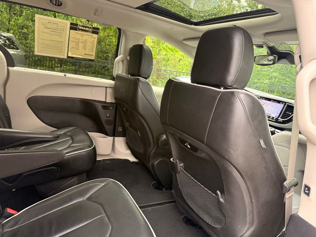 2022 Chrysler Pacifica Limited SOCCER MOM EDITION