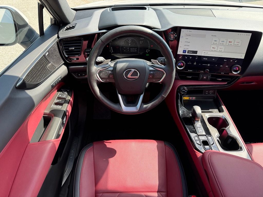 2025 Lexus NX 350h Luxury LIKE NEW!!