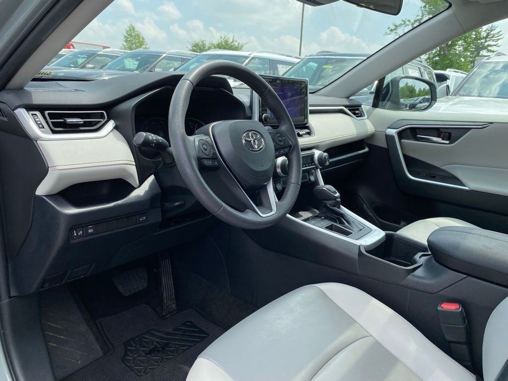 2023 Toyota RAV4 XLE Premium CLEAN CARFAX