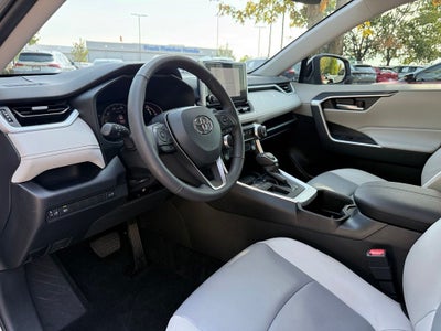 2023 Toyota RAV4 XLE Premium