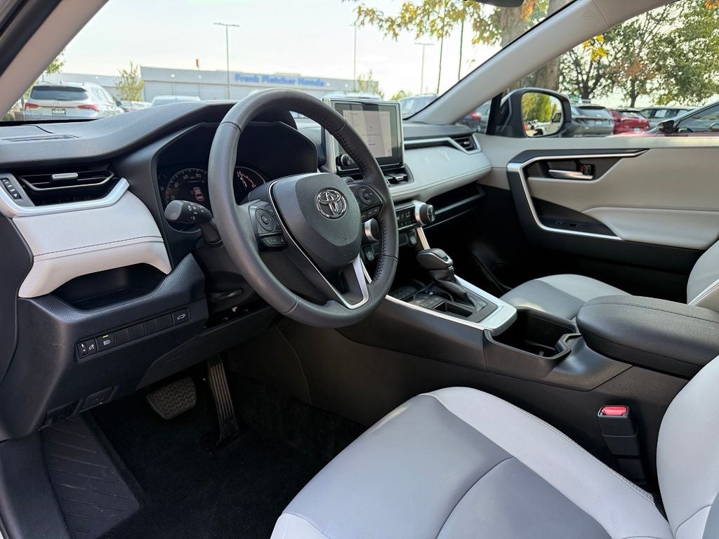 2023 Toyota RAV4 XLE Premium