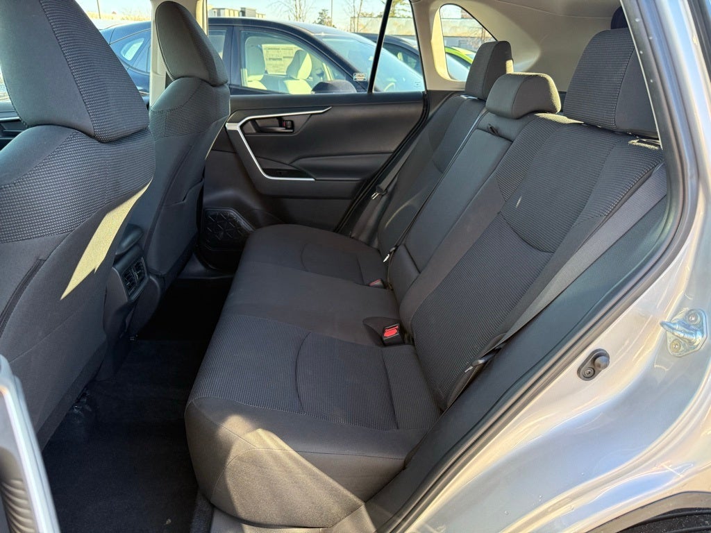 2024 Toyota RAV4 LE CLEAN CARFAX