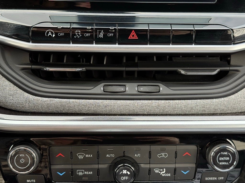 2025 Jeep Compass Latitude ONE OWNER CARFAX