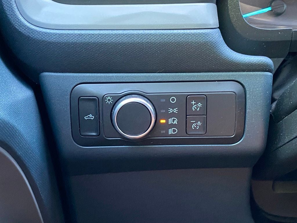 2022 Ford Maverick XL CLEAN