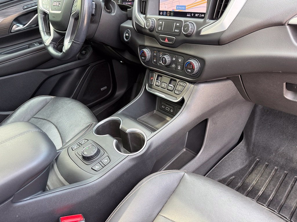 2020 GMC Terrain SLT - AWD / PANORAMIC SUNROOF / CLEAN CARFAX