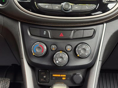 2020 Chevrolet Trax LT - CARFAX ONE OWNER
