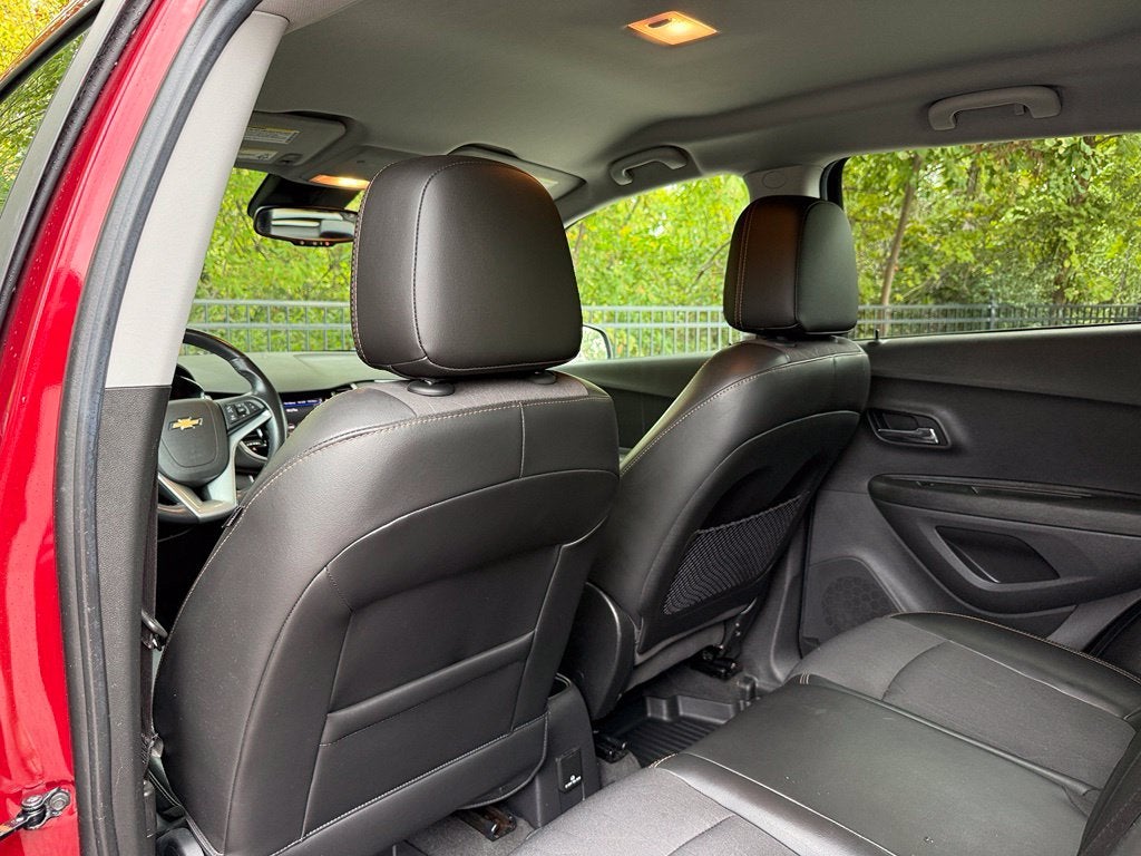 2020 Chevrolet Trax LT - CARFAX ONE OWNER