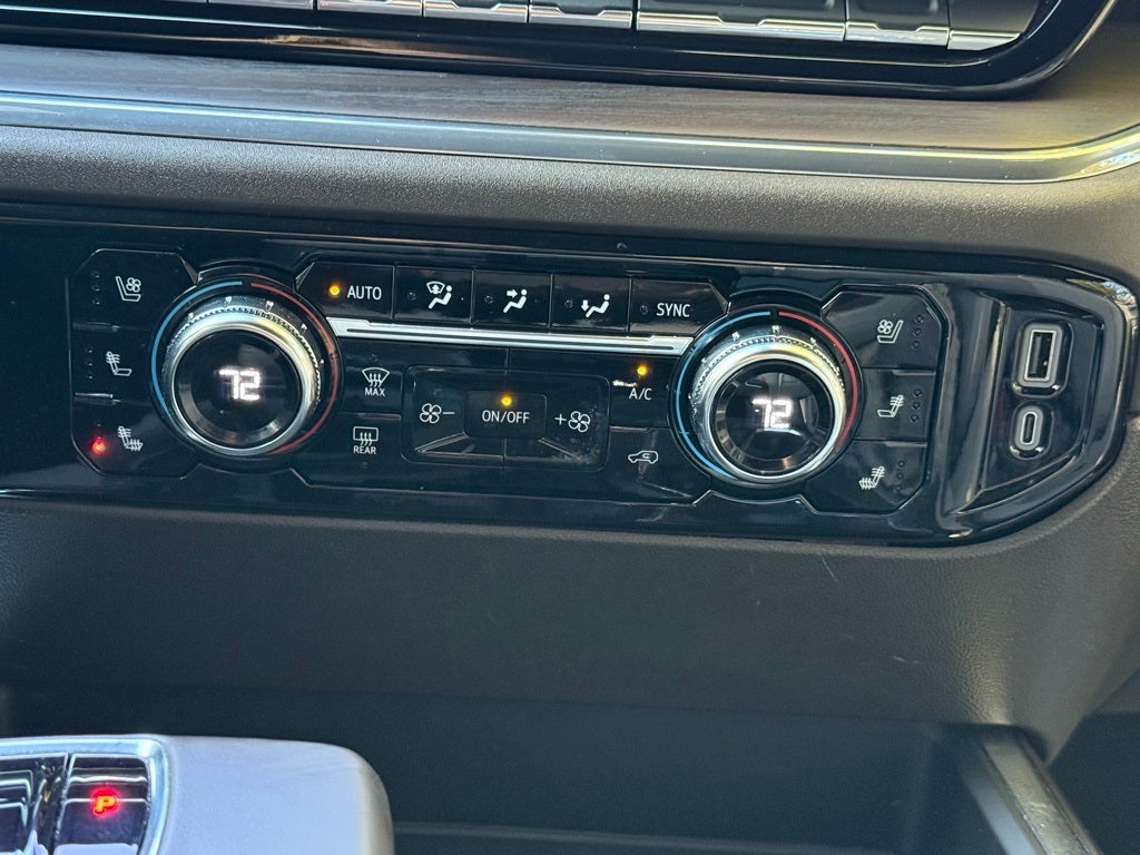 2023 GMC Sierra 1500 SLT BOSE / V8 / 1-OWNER CARFAX