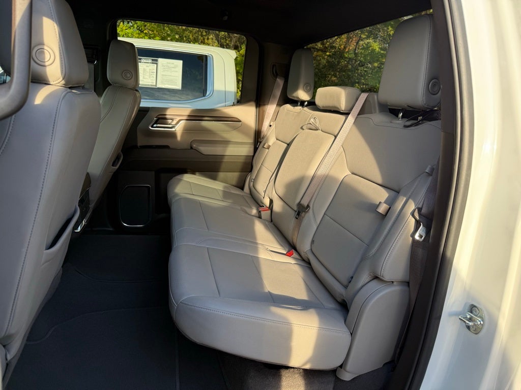 2023 GMC Sierra 1500 SLT BOSE / V8 / 1-OWNER CARFAX