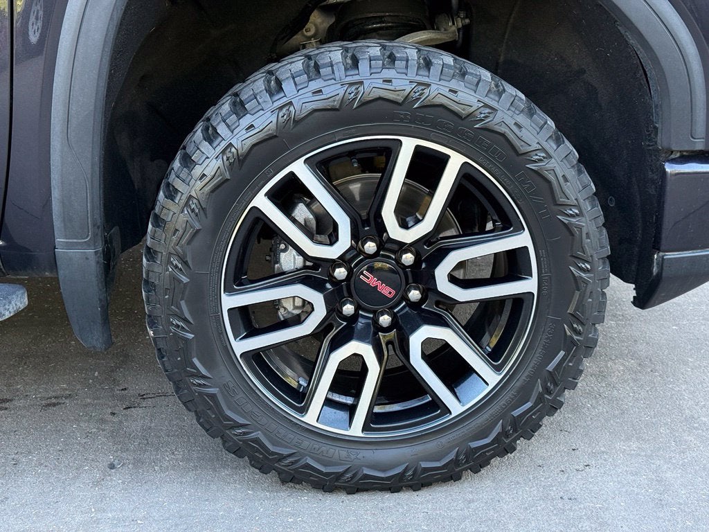 2022 GMC Sierra 1500 AT4 Premium - 4WD / SUNROOF / CLEAN CARFAX