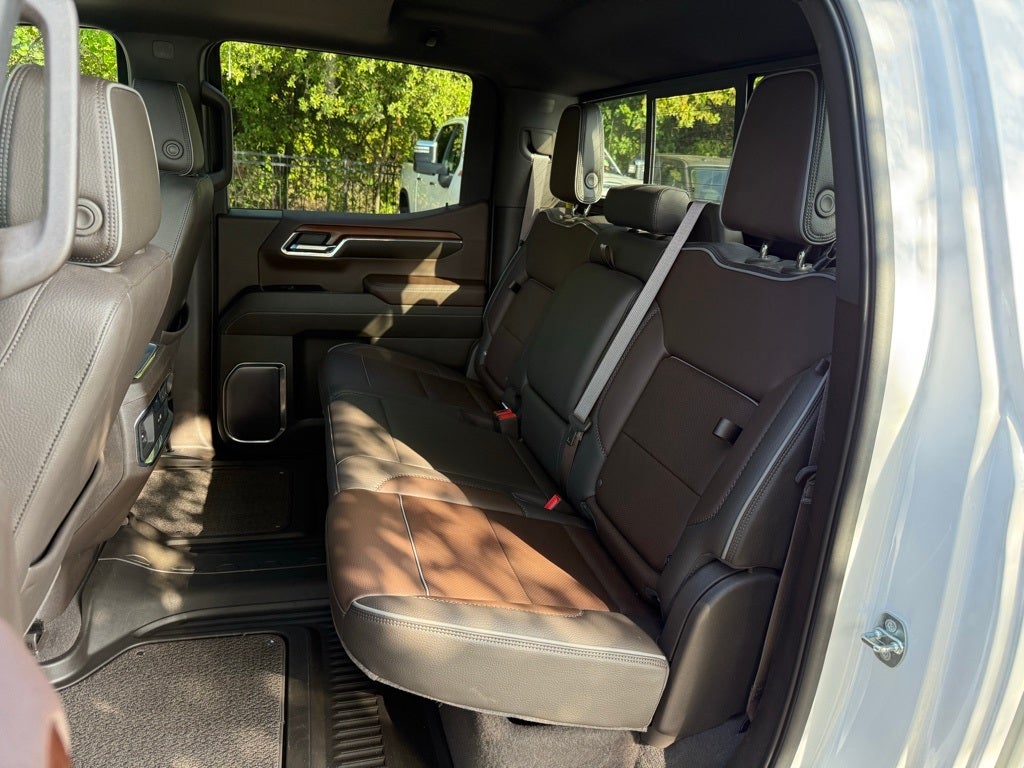 2023 GMC Sierra 1500 Denali V8 / 4x4 / 1-OWNER CLEAN CARFAX