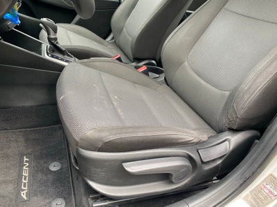 2019 Hyundai Accent SE