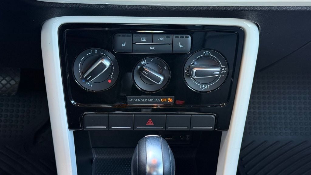 2017 Volkswagen Beetle 1.8T SE