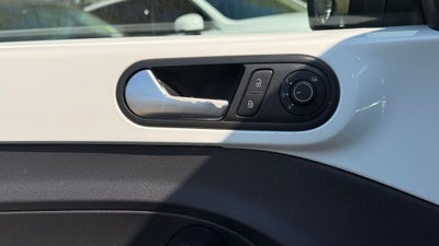 2017 Volkswagen Beetle 1.8T SE