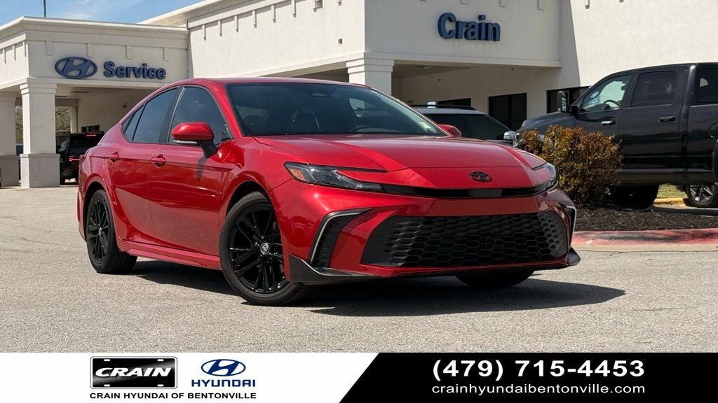 2025 Toyota Camry SE