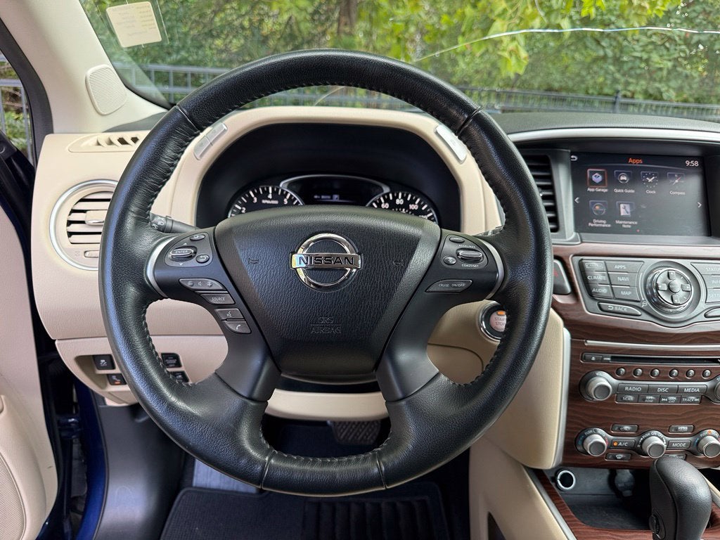 2017 Nissan Pathfinder Platinum - 4WD / DUAL SUNROOF / CLEAN CARFAX