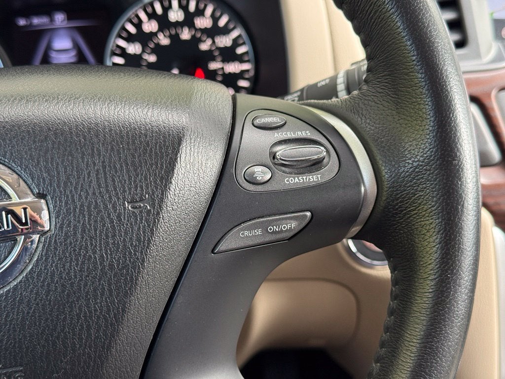 2017 Nissan Pathfinder Platinum - 4WD / DUAL SUNROOF / CLEAN CARFAX