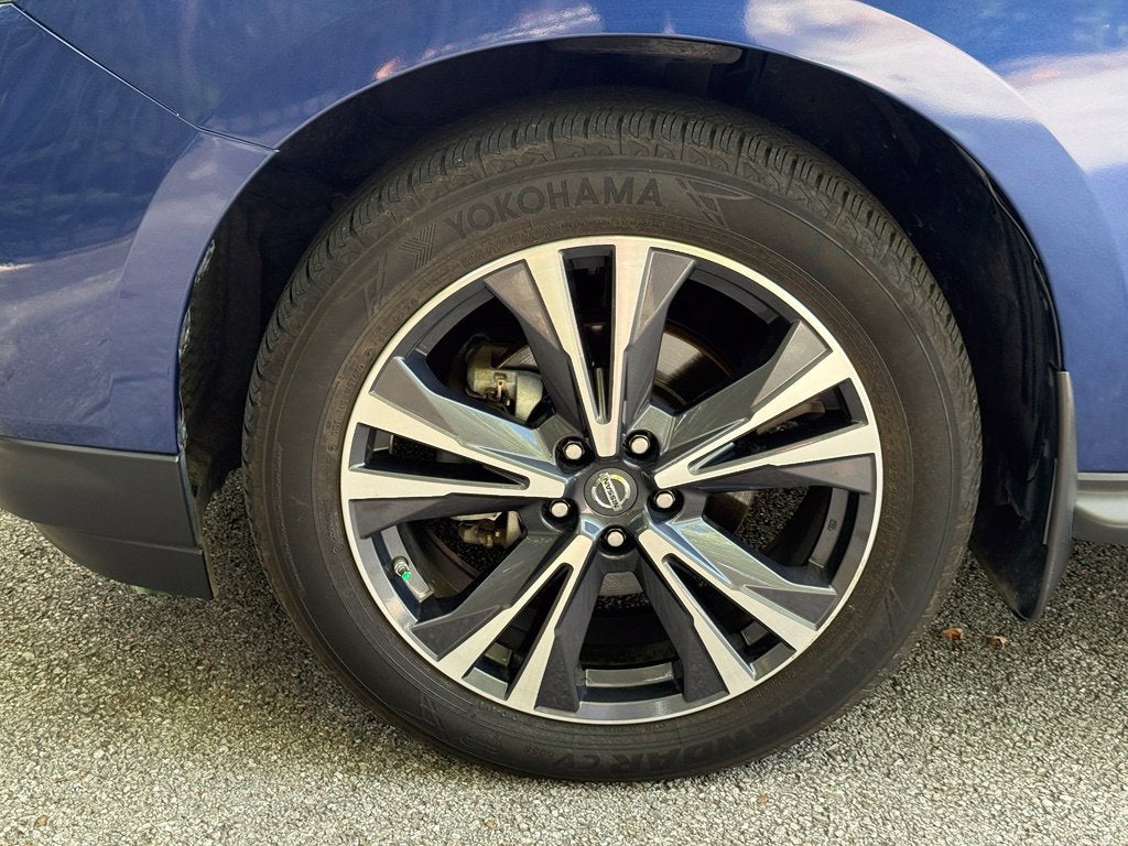 2017 Nissan Pathfinder Platinum - 4WD / DUAL SUNROOF / CLEAN CARFAX