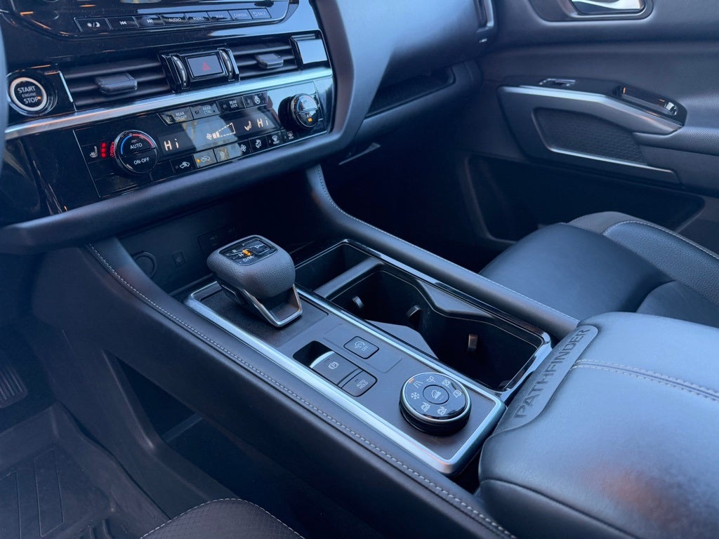 2024 Nissan Pathfinder SL NAVIGATION