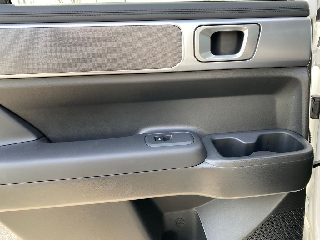 2025 Hyundai Santa Fe SE