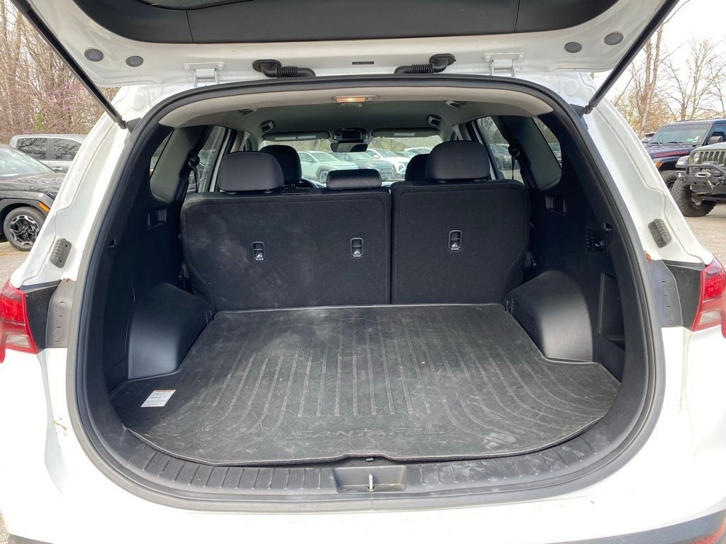 2022 Hyundai Santa Fe SE