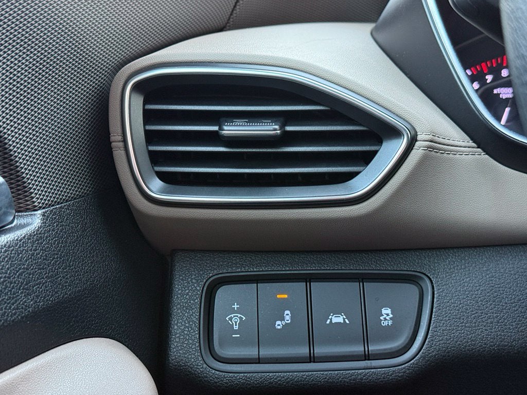 2019 Hyundai Santa Fe SEL - CLEAN CARFAX / ONE OWNER