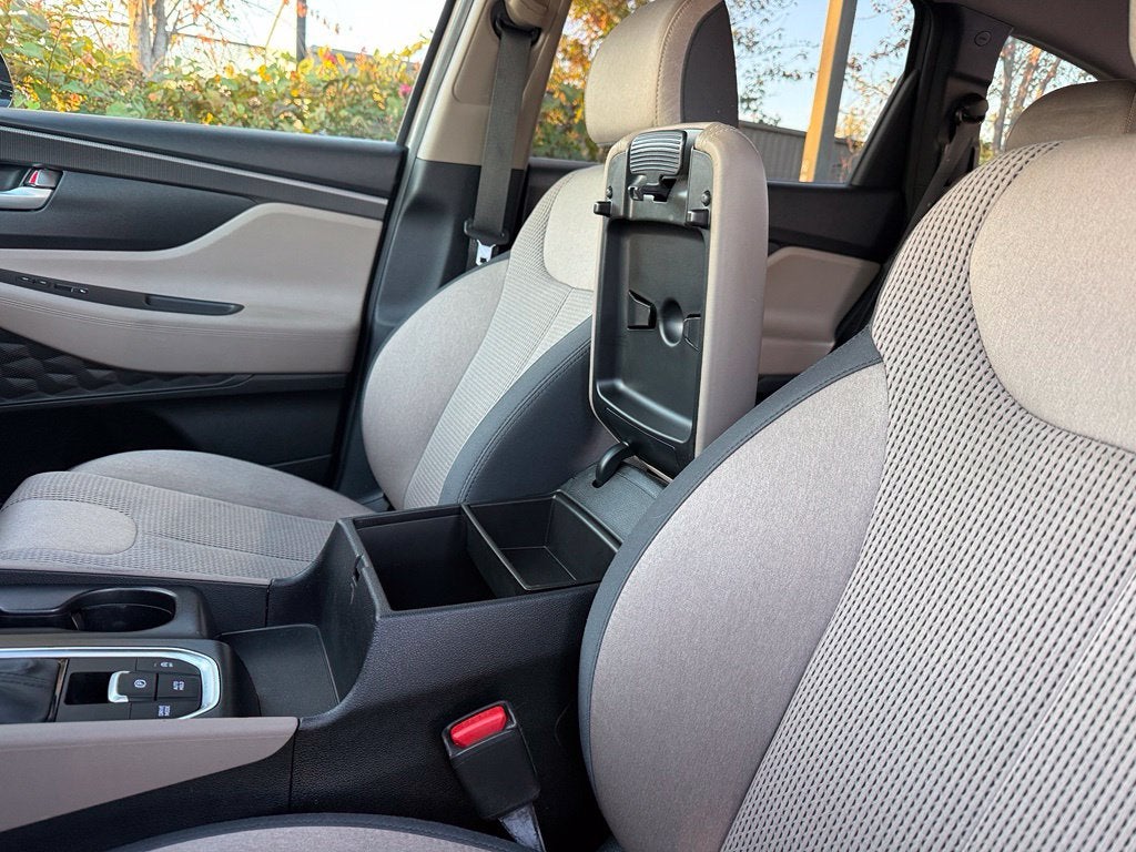2019 Hyundai Santa Fe SEL - CLEAN CARFAX / ONE OWNER