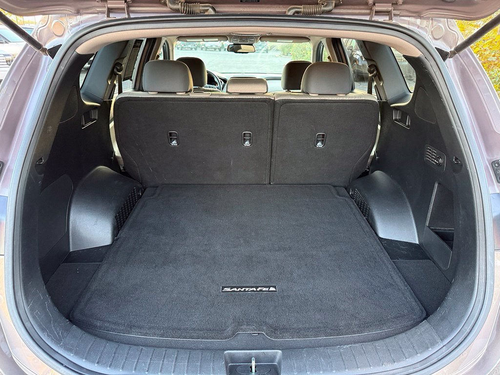 2019 Hyundai Santa Fe SEL - CLEAN CARFAX / ONE OWNER