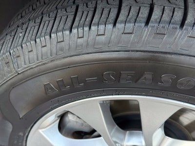 2019 Hyundai Santa Fe SEL - CLEAN CARFAX / ONE OWNER