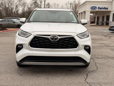 2022 Toyota Highlander Platinum
