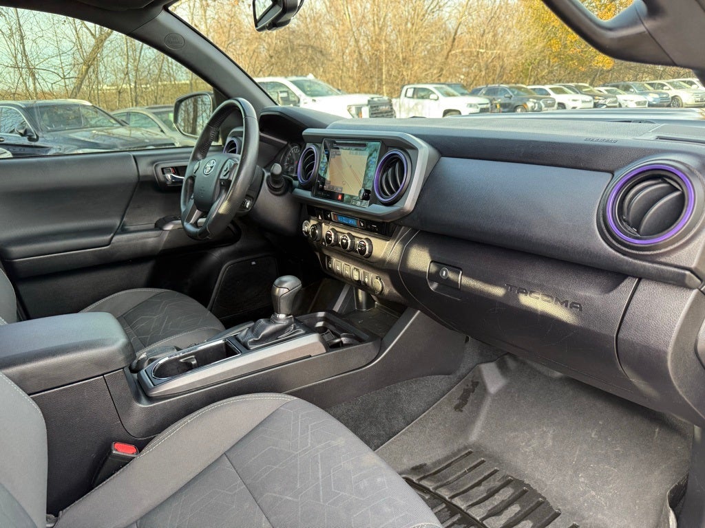 2016 Toyota Tacoma TRD Sport V6 / NAVIGATION