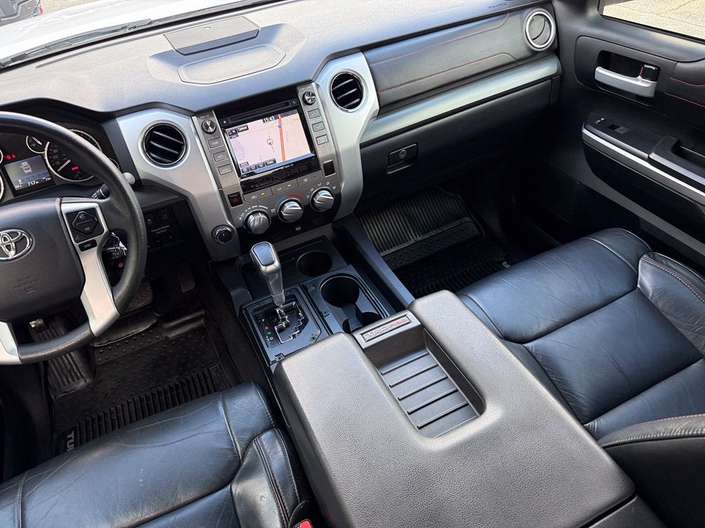 2017 Toyota Tundra TRD Pro - 4WD / 8" LIFT! / CLEAN CARFAX