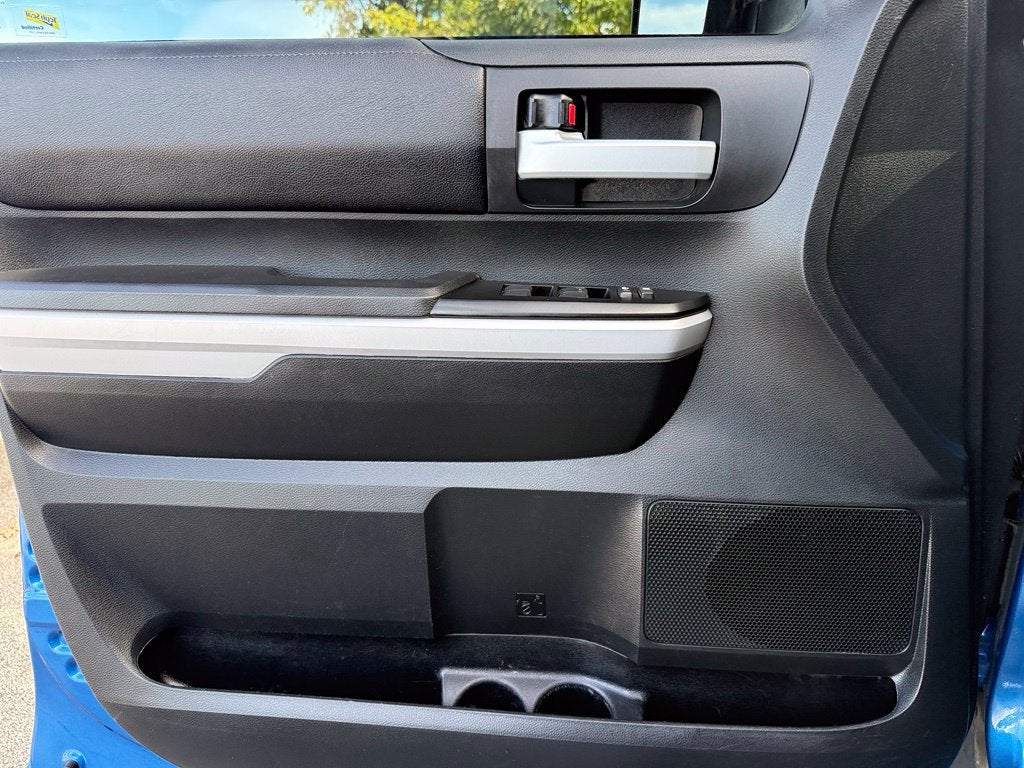 2018 Toyota Tundra SR5 - 4WD / LIFTED! / CLEAN CARFAX