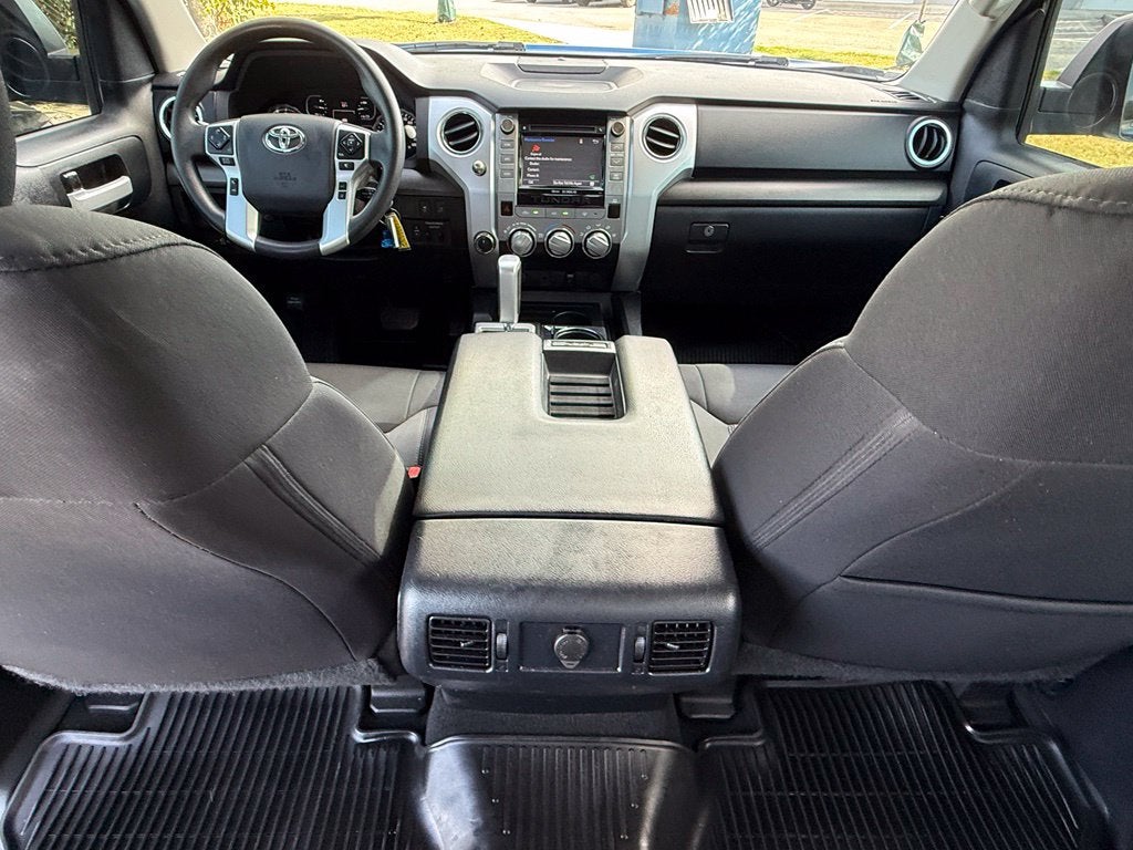 2018 Toyota Tundra SR5 - 4WD / LIFTED! / CLEAN CARFAX