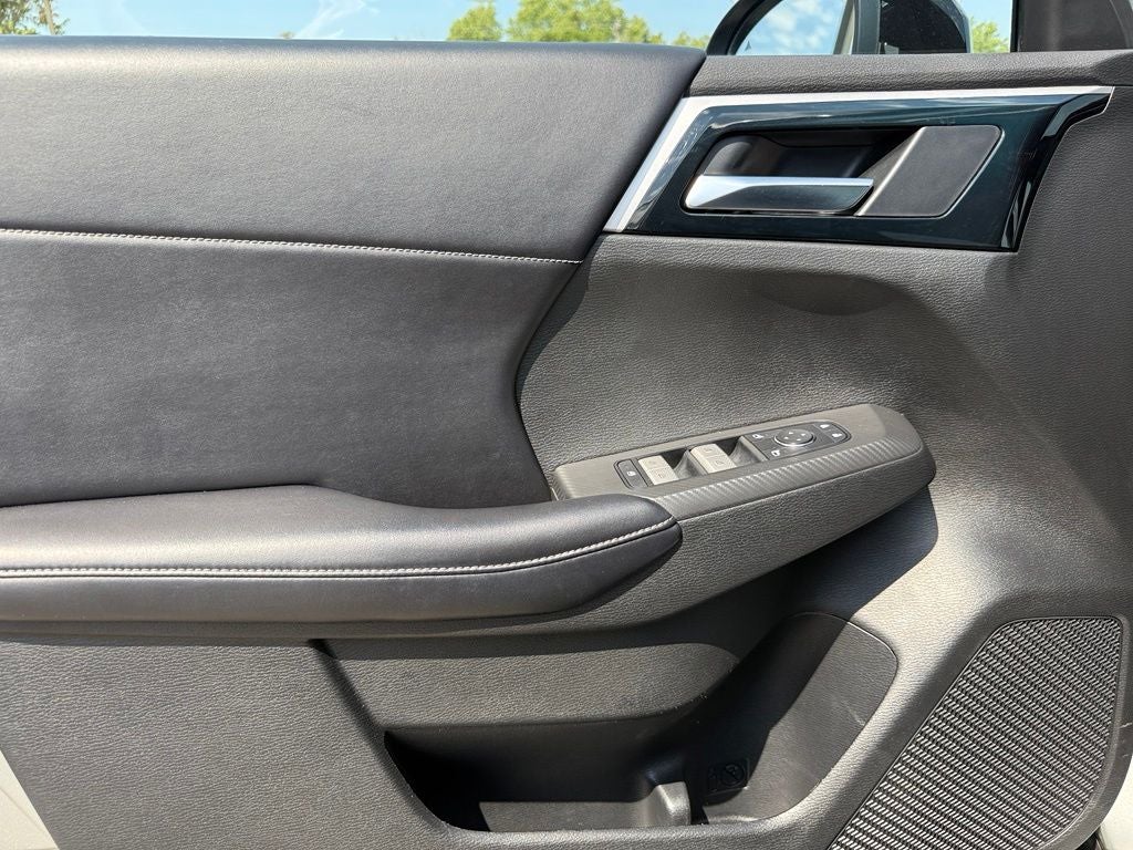 2022 Mitsubishi Outlander Black Edition