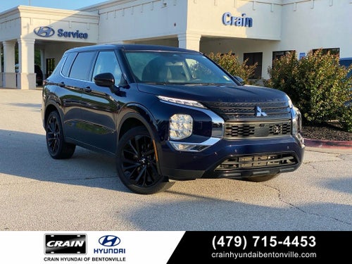 2022 Mitsubishi Outlander SE LOW MILES