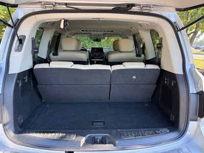 2022 INFINITI QX80 Premium Select