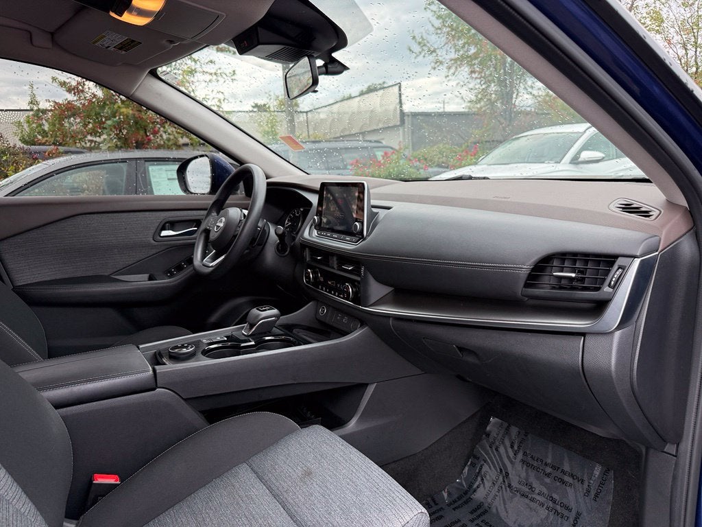 2023 Nissan Rogue SV - AWD / CLEAN CARFAX