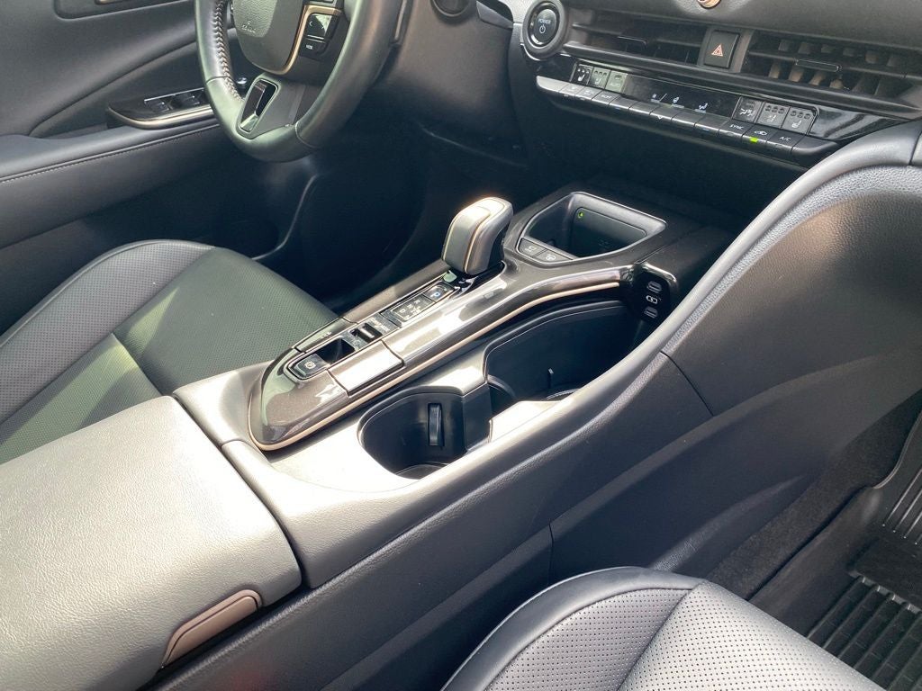 2025 Toyota Crown Platinum