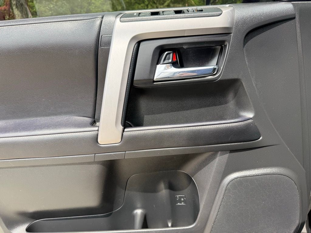 2023 Toyota 4Runner SR5 CARPLAY