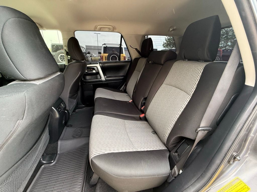 2023 Toyota 4Runner SR5 CARPLAY