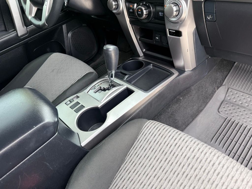 2023 Toyota 4Runner SR5 CARPLAY