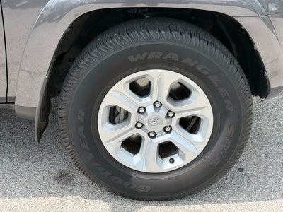 2023 Toyota 4Runner SR5 CARPLAY