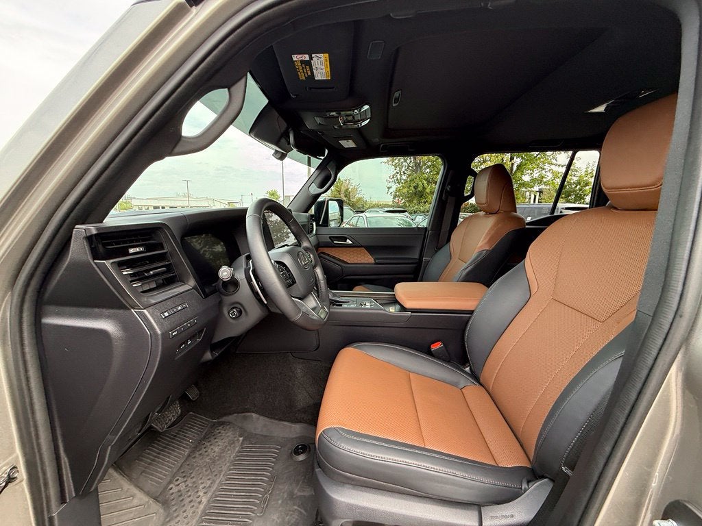 2026 Lexus GX 550 Premium+ - LIFTED! / 4WD / SUNROOF / CAPTAIN'S CHAIRS