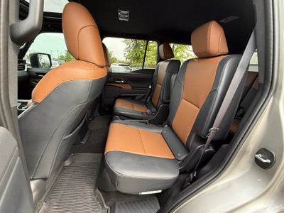 2026 Lexus GX 550 Premium+ - LIFTED! / 4WD / SUNROOF / CAPTAIN'S CHAIRS