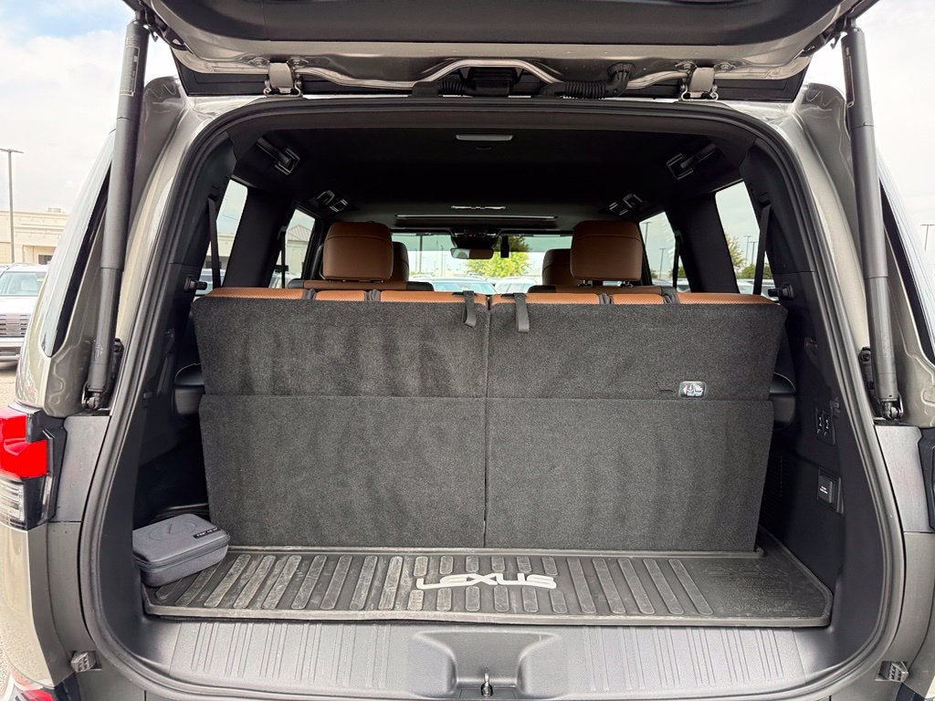 2026 Lexus GX 550 Premium+ - LIFTED! / 4WD / SUNROOF / CAPTAIN'S CHAIRS