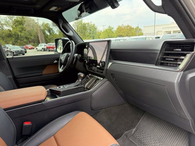 2026 Lexus GX 550 Premium+ - LIFTED! / 4WD / SUNROOF / CAPTAIN'S CHAIRS