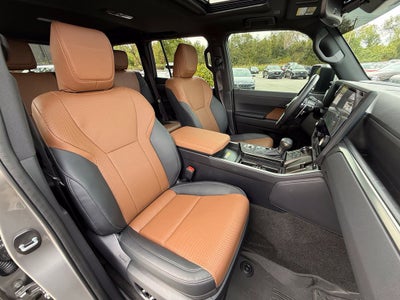 2026 Lexus GX 550 Premium+ - LIFTED! / 4WD / SUNROOF / CAPTAIN'S CHAIRS