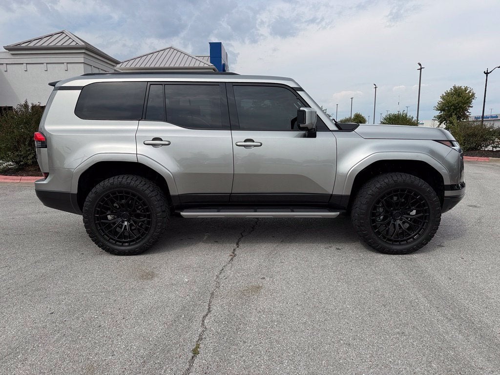 2026 Lexus GX 550 Premium+ - LIFTED! / 4WD / SUNROOF / CAPTAIN'S CHAIRS