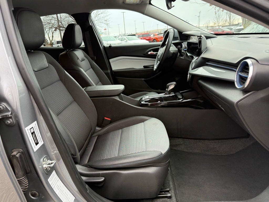 2025 Chevrolet Trax LT CLEAN CARFAX